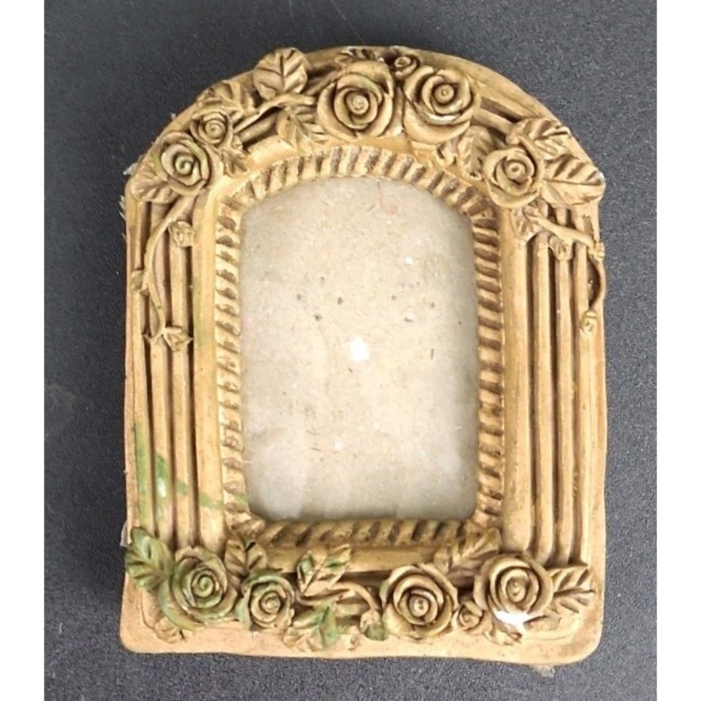 Ornate Vintage Victorian Style Gothic Miniature Photo Picture‎ Frame Resin 2X3